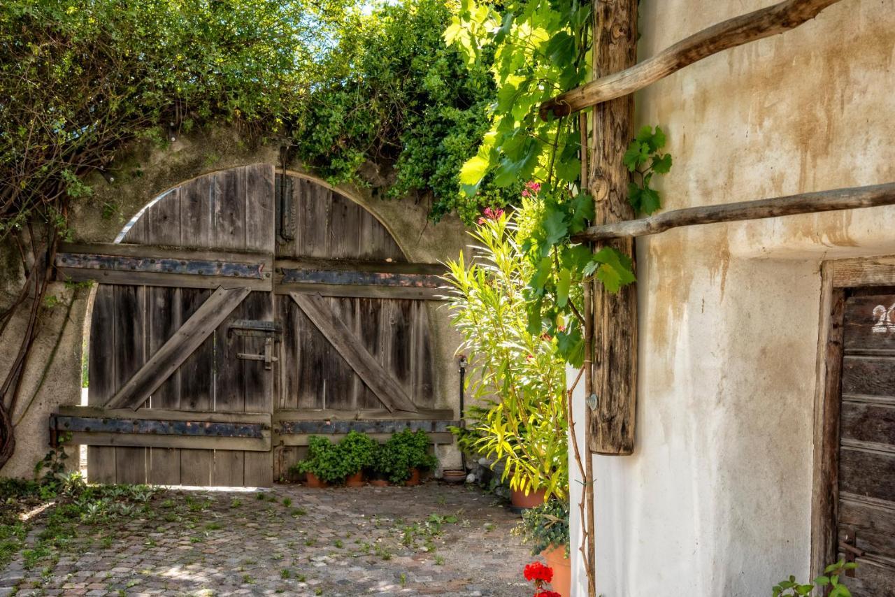 Hofer Am Bach Villa Lagundo Bagian luar foto